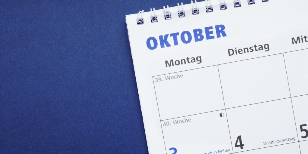 german calendar or planner for the month of october