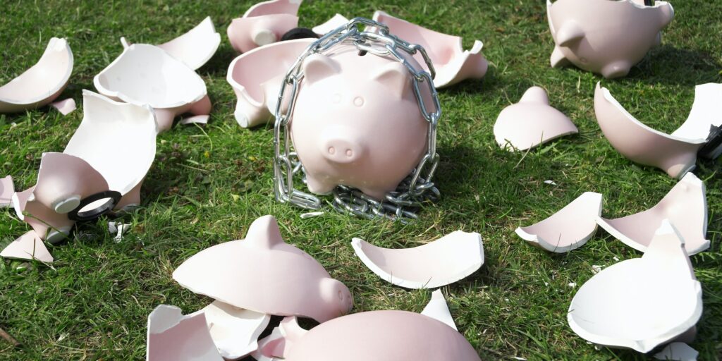 piggy bank in chains