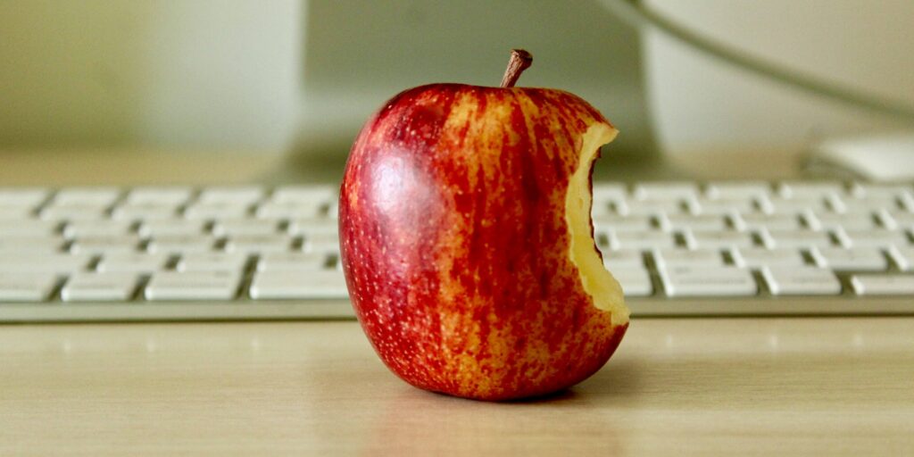 Red apple