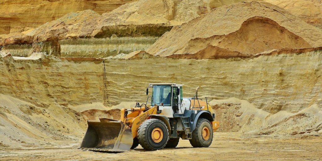 mining buldozer