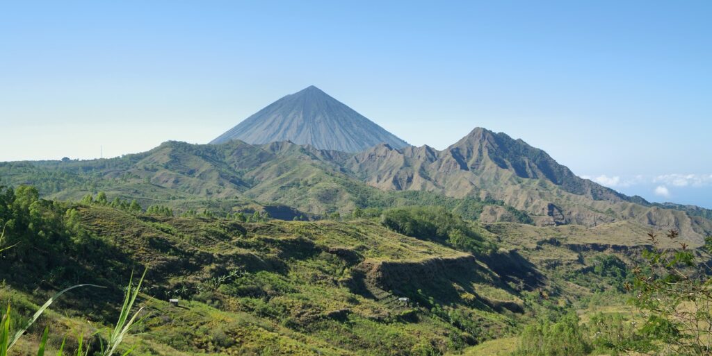 Mount Ebulobo vulcano