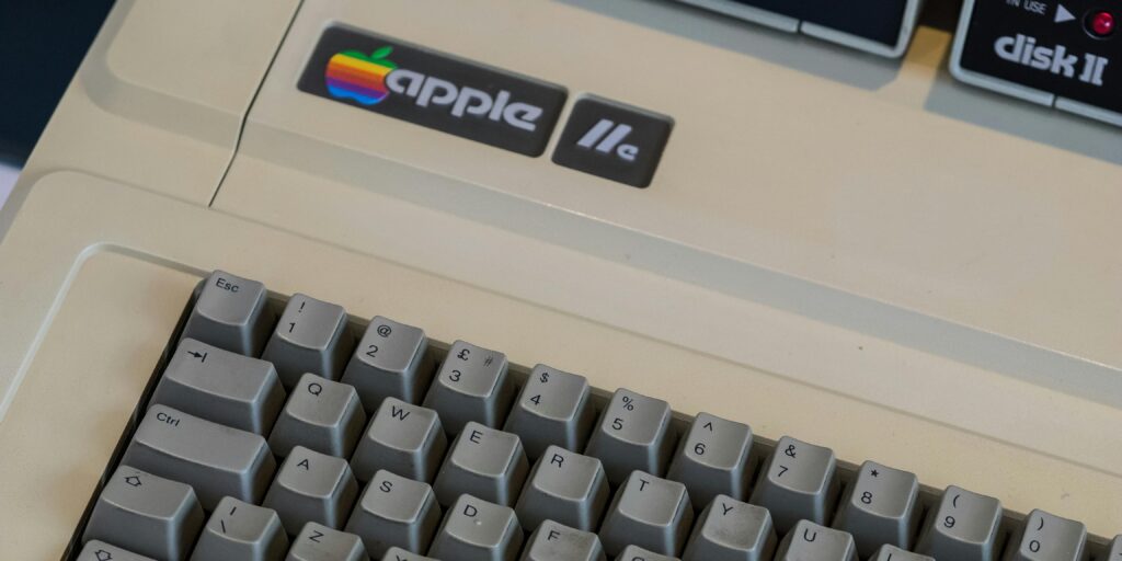 Apple pexels-wwarby-19613735